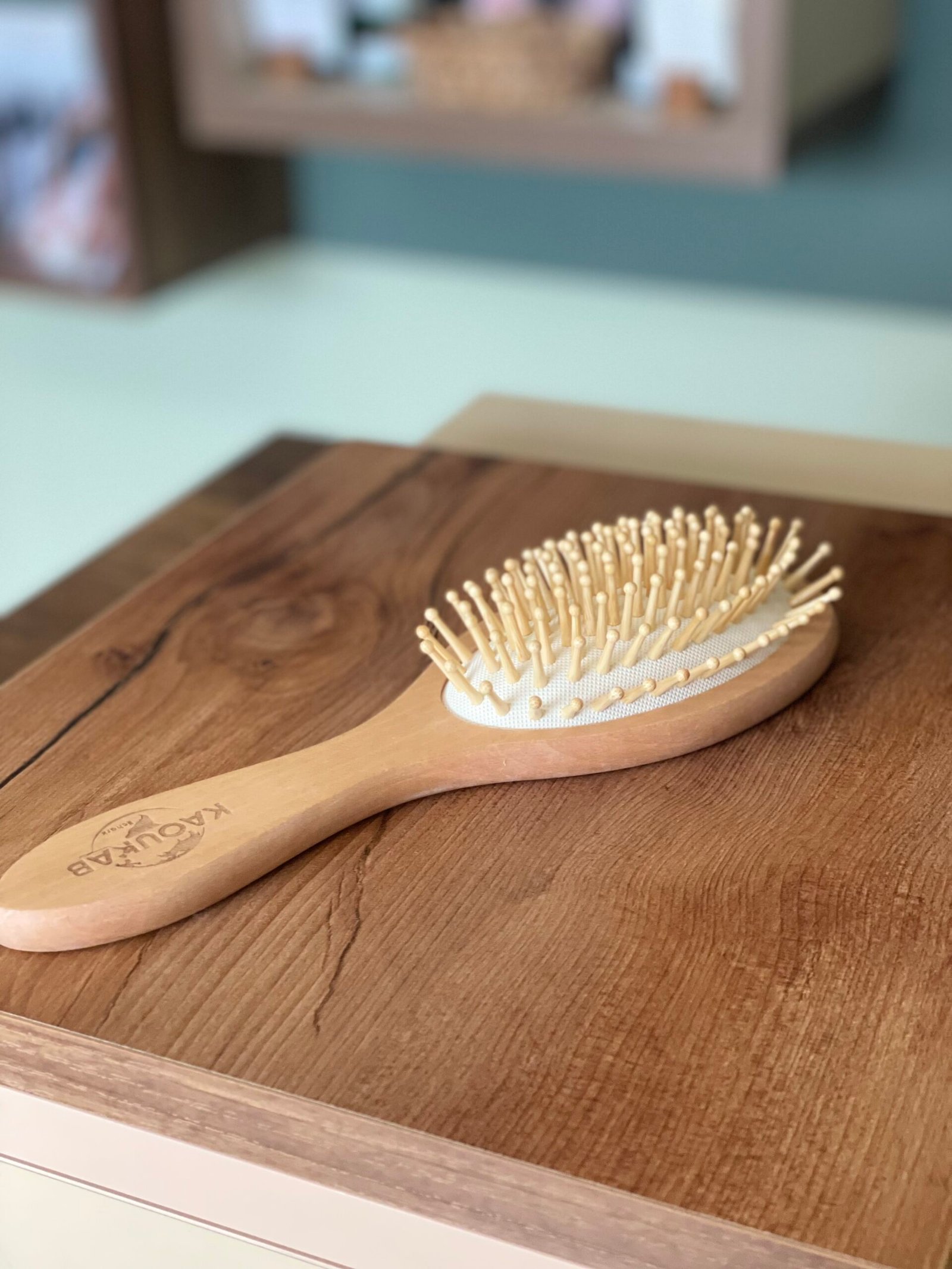 La hair brush N.01