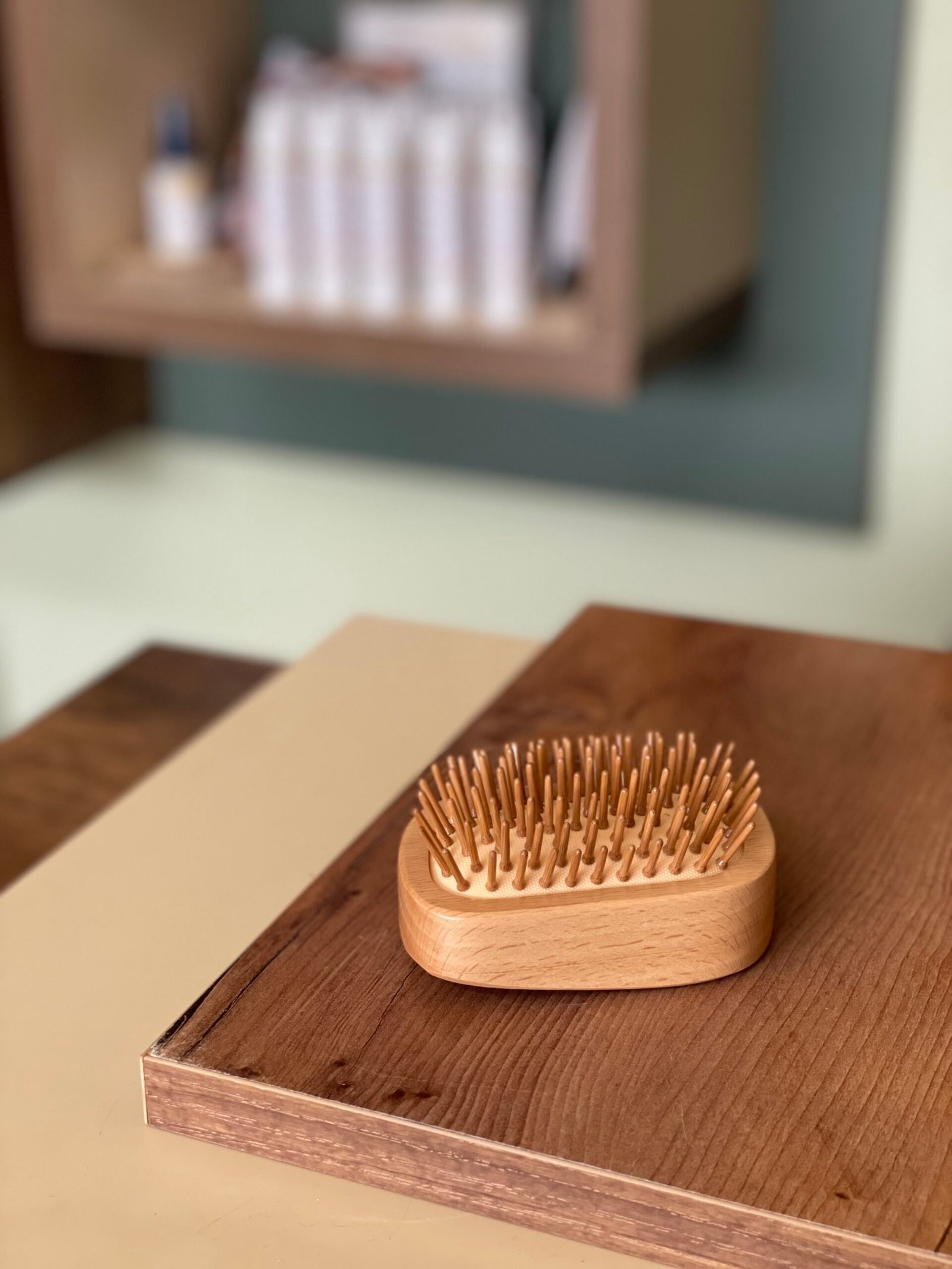 La brosse cheveux – Picots Bois